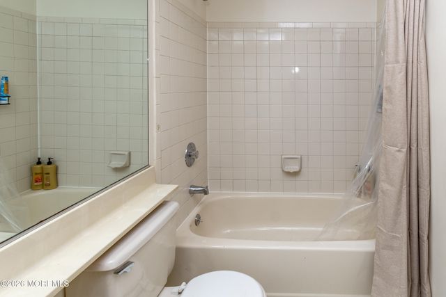 49 Chinkaberry Court, Howell, NJ 07731