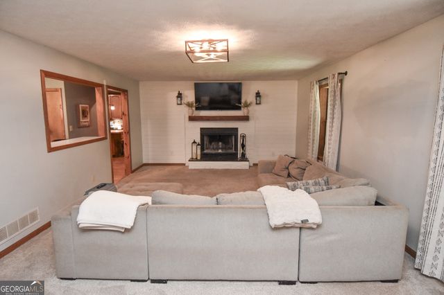 148 Green Street, Concord, GA 30206