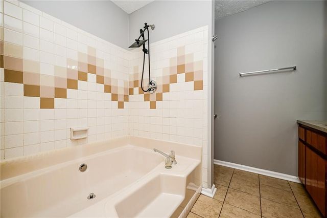 145 Glenloch Parkway, Stockbridge, GA 30281
