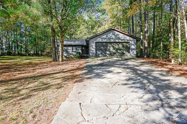 145 Glenloch Parkway, Stockbridge, GA 30281
