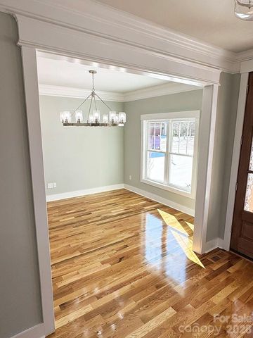 3635 46th Avenue NE, Hickory, NC 28601