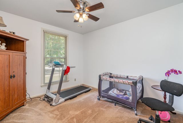 8049 New Chapel Rd, Springfield, TN 37172