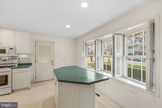 3209 ARMORY CT, Fairfax, VA 22030