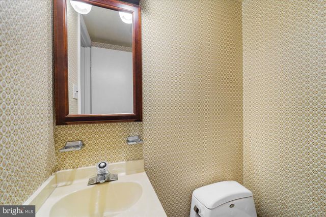 3209 ARMORY CT, Fairfax, VA 22030