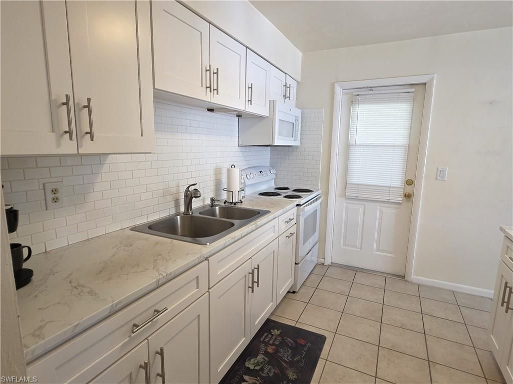 1 Dutch Iris LN, LEHIGH ACRES, FL 33936 — photo 3