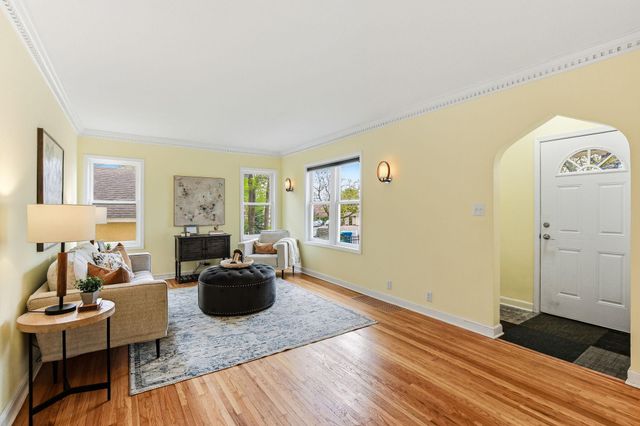 7425 York Terrace, Edina, MN 55435