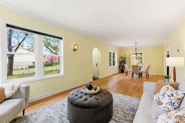 7425 York Terrace, Edina, MN 55435