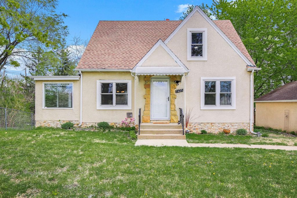 7425 York Terrace, Edina, MN 55435