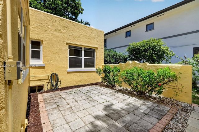 1107 Pizarro St, Coral Gables, FL 33134