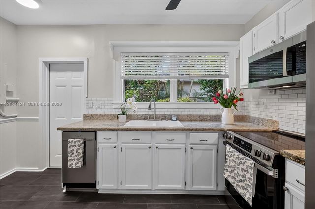 1107 Pizarro St, Coral Gables, FL 33134