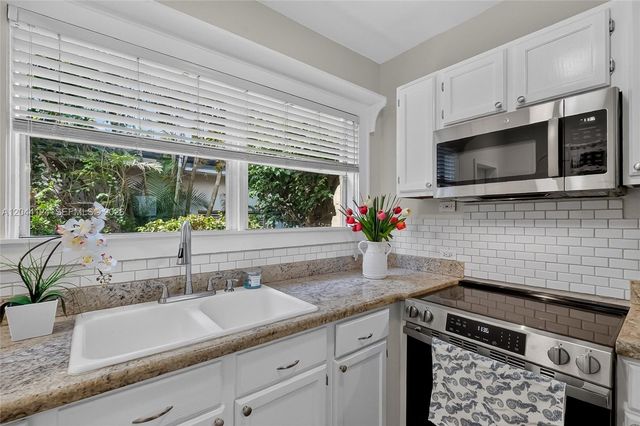 1107 Pizarro St, Coral Gables, FL 33134