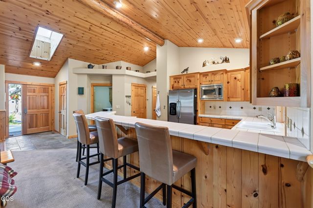 20118 Crystal Mountain Lane, Bend, OR 97702