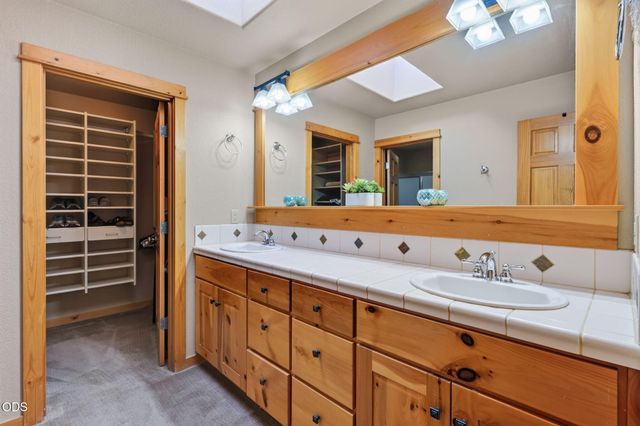 20118 Crystal Mountain Lane, Bend, OR 97702