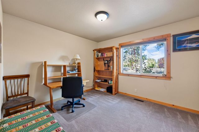 20118 Crystal Mountain Lane, Bend, OR 97702