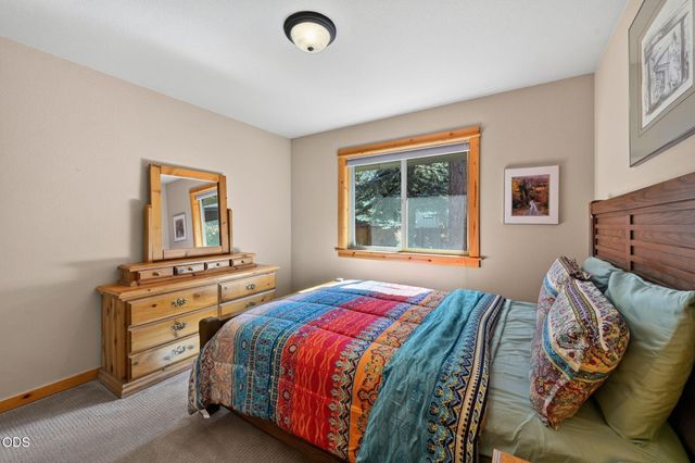 20118 Crystal Mountain Lane, Bend, OR 97702