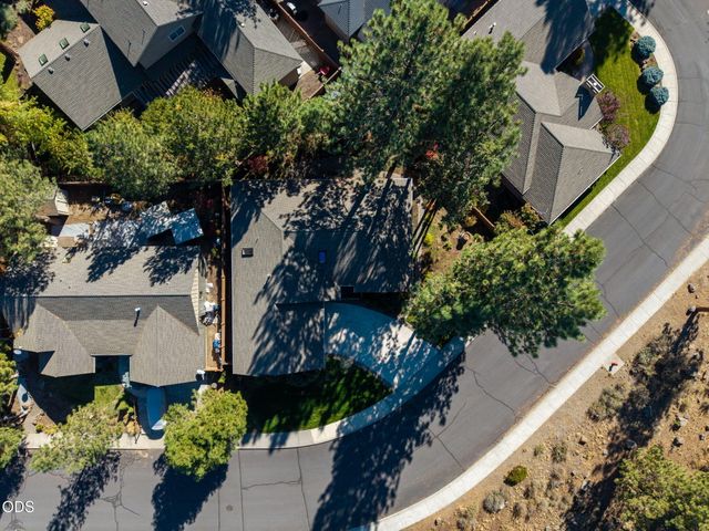 20118 Crystal Mountain Lane, Bend, OR 97702