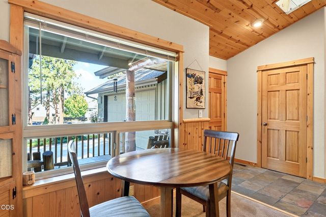 20118 Crystal Mountain Lane, Bend, OR 97702