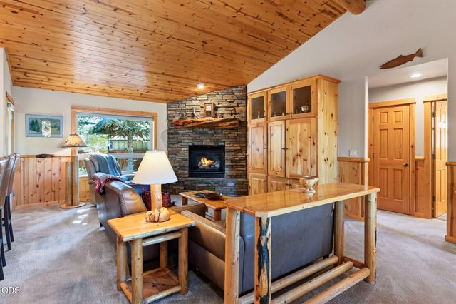 20118 Crystal Mountain Lane, Bend, OR 97702
