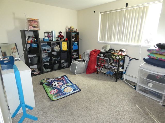 37 South St 6, Medford, MA 02155