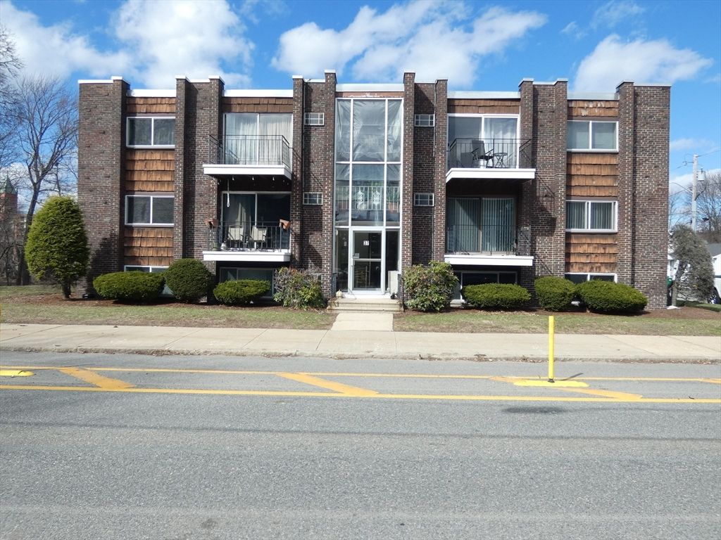 37 South St 6, Medford, MA 02155