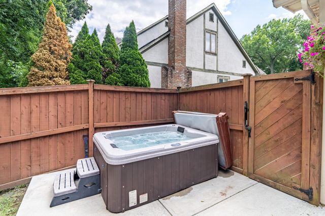 1214 Three Forks Drive S, Westerville, OH 43081