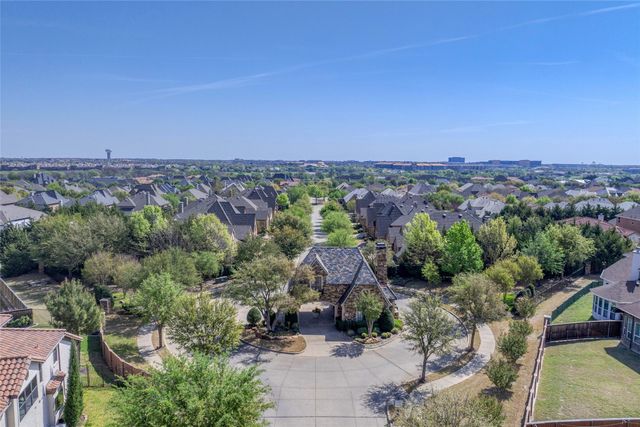 8716 Tour Drive, Mckinney, TX 75070