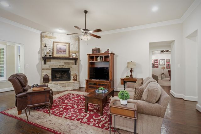 8716 Tour Drive, Mckinney, TX 75070