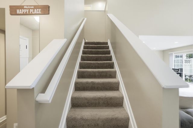 33 Lakes At Cheshire Drive, Delaware, OH 43015