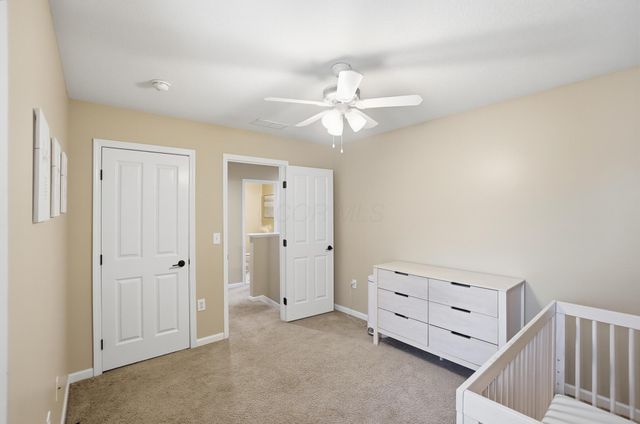 33 Lakes At Cheshire Drive, Delaware, OH 43015