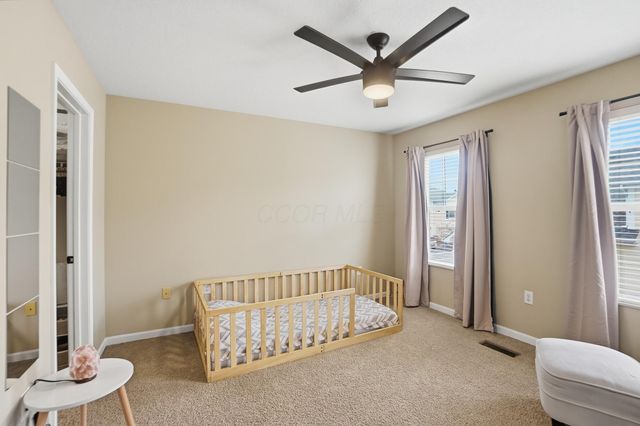 33 Lakes At Cheshire Drive, Delaware, OH 43015