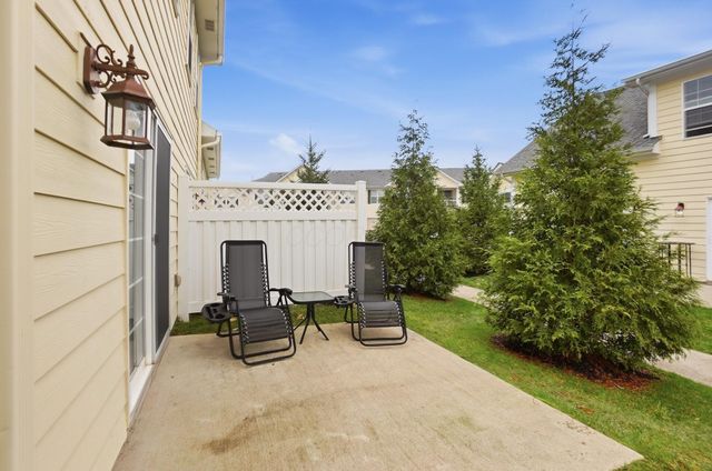 33 Lakes At Cheshire Drive, Delaware, OH 43015