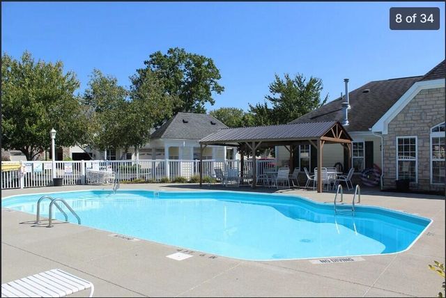 33 Lakes At Cheshire Drive, Delaware, OH 43015