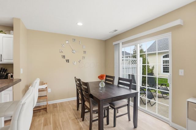 33 Lakes At Cheshire Drive, Delaware, OH 43015