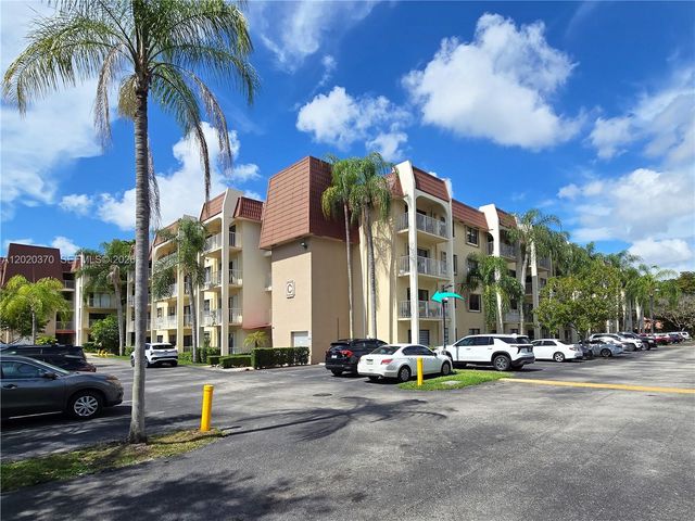 9301 SW 92nd Ave 204C, Miami, FL 33176