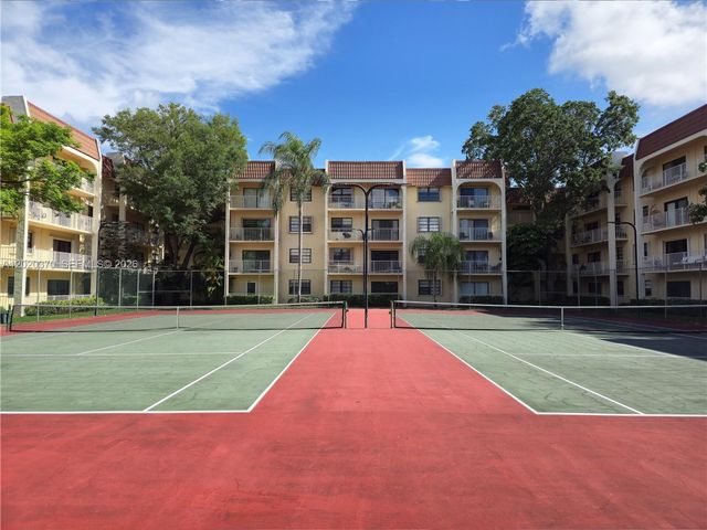 9301 SW 92nd Ave 204C, Miami, FL 33176