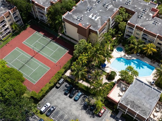 9301 SW 92nd Ave 204C, Miami, FL 33176