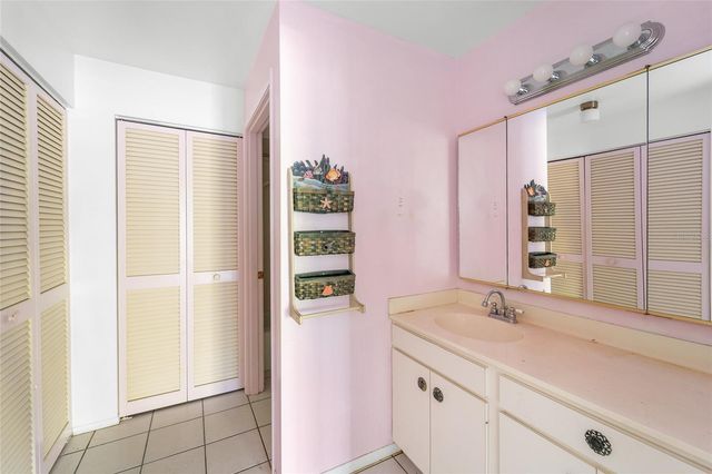 614 SPRING LAKES BOULEVARD 614, Bradenton, FL 34210