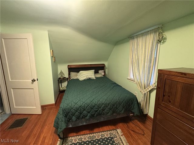 246 29th Street NW, Barberton, OH 44203