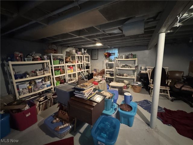 246 29th Street NW, Barberton, OH 44203