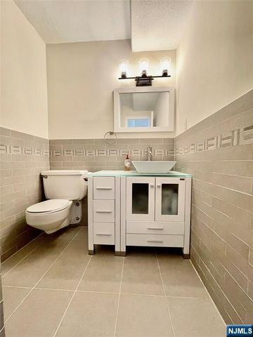 7002 Boulevard East 6R, Guttenberg, NJ 07093