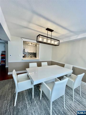 7002 Boulevard East 6R, Guttenberg, NJ 07093