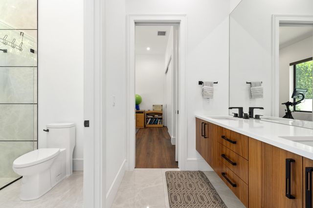 10 Coconut Road, Delray Beach, FL 33444