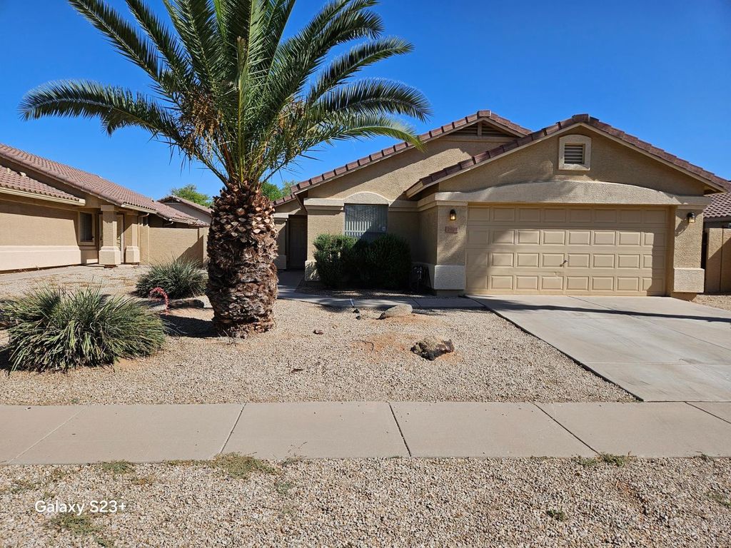 2922 E Sierrita Road, San Tan Valley, AZ 85143