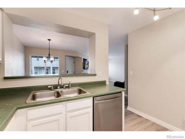 1419 Red Mountain Drive 15, Longmont, CO 80504