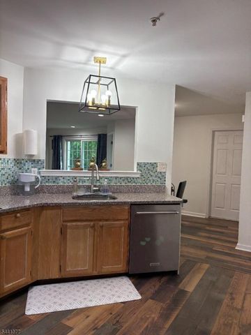 202 Rip Van Dam Ct 202, Montgomery Twp., NJ 08502