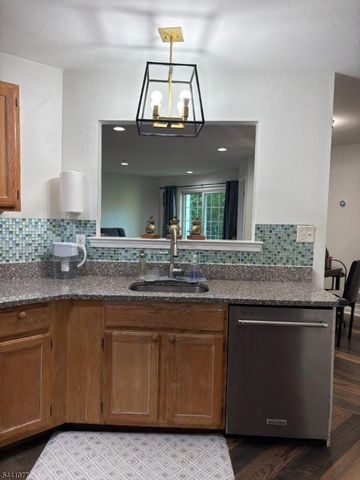 202 Rip Van Dam Ct 202, Montgomery Twp., NJ 08502