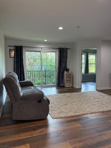202 Rip Van Dam Ct 202, Montgomery Twp., NJ 08502