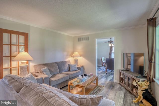 90 SHELTERWOOD LN, Dover, DE 19904