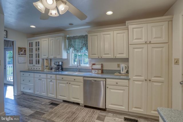 90 SHELTERWOOD LN, Dover, DE 19904