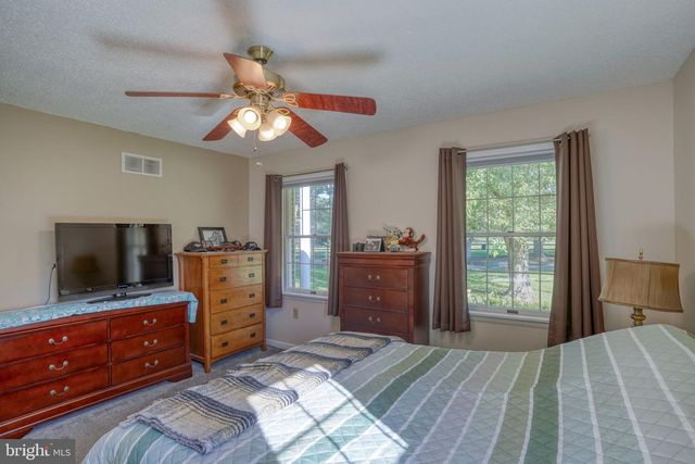 90 SHELTERWOOD LN, Dover, DE 19904